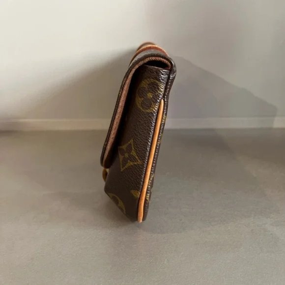 Louis Vuitton Monogram Canvas Pochette Marelle Bag - Picture 3 of 12